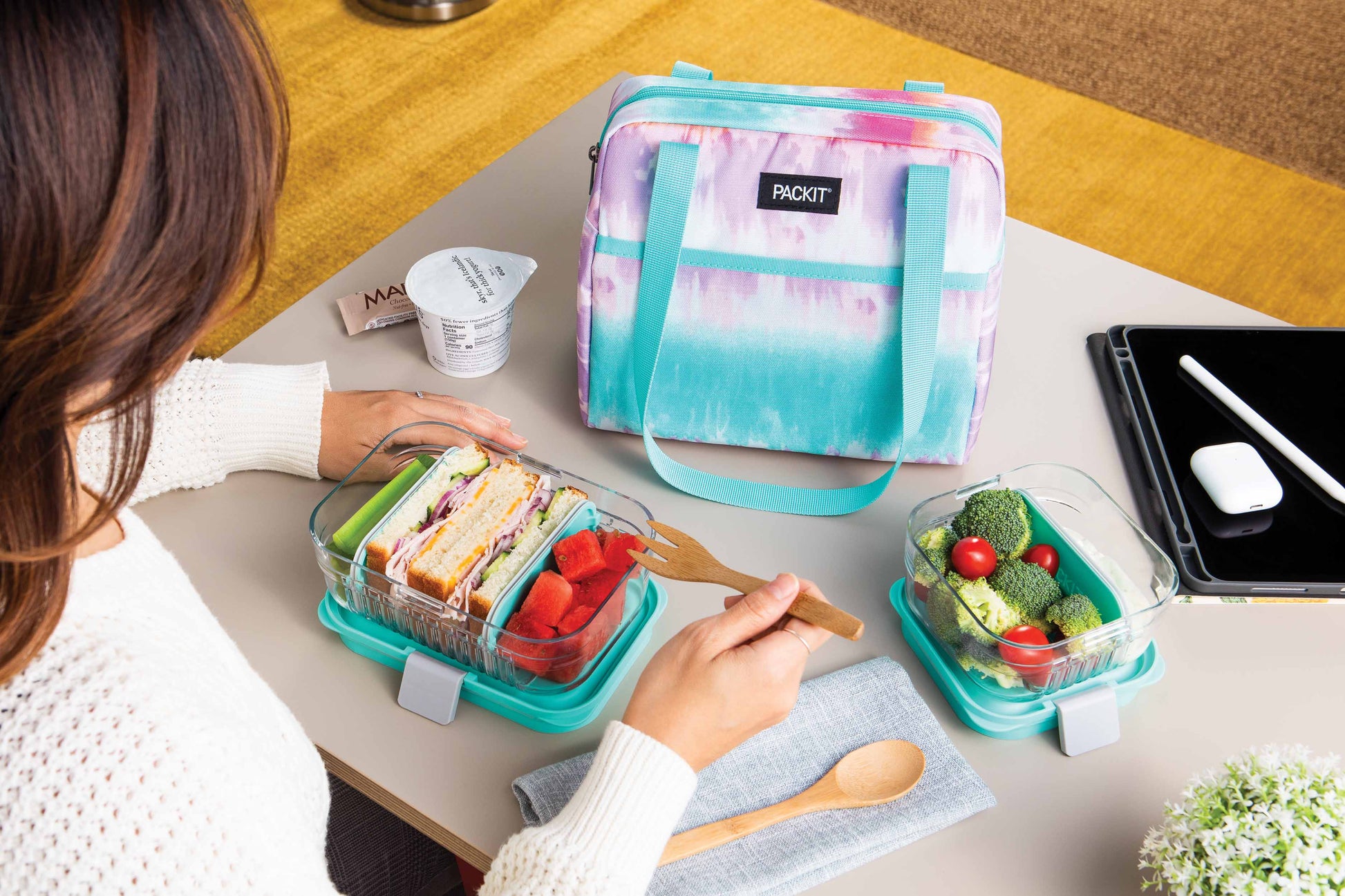 freezable-hampton-lunch-bag-q8 2022_Lifestyle_Hampton-Lunch-Bag_Tie-Dye-Sorbet_02_Lores_718dd725-efea-42d0-9ebf-1660f0dafb34.jpg