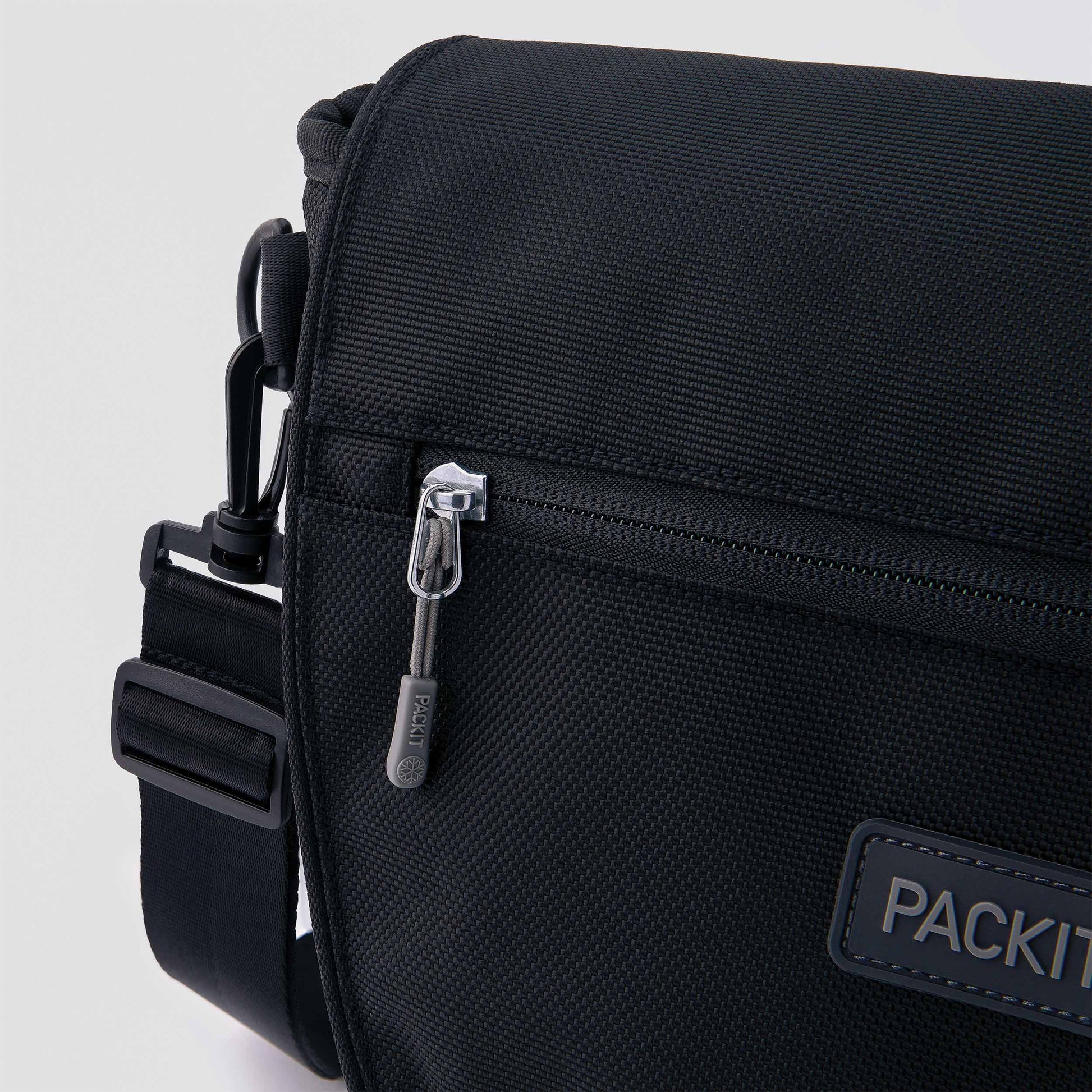 freezable-brooklyn-crossbody-m6 freezable-brooklyn-crossbody-black-ecofreeze-plus-zoom-zipper-pull.jpg