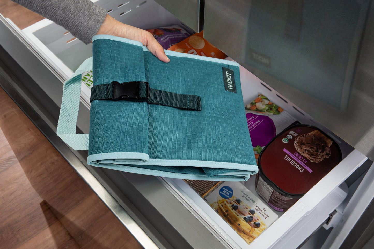 freezable-houston-lunch-bag-q8 freezable-houstonlunch-bag-agave-freezer.jpg