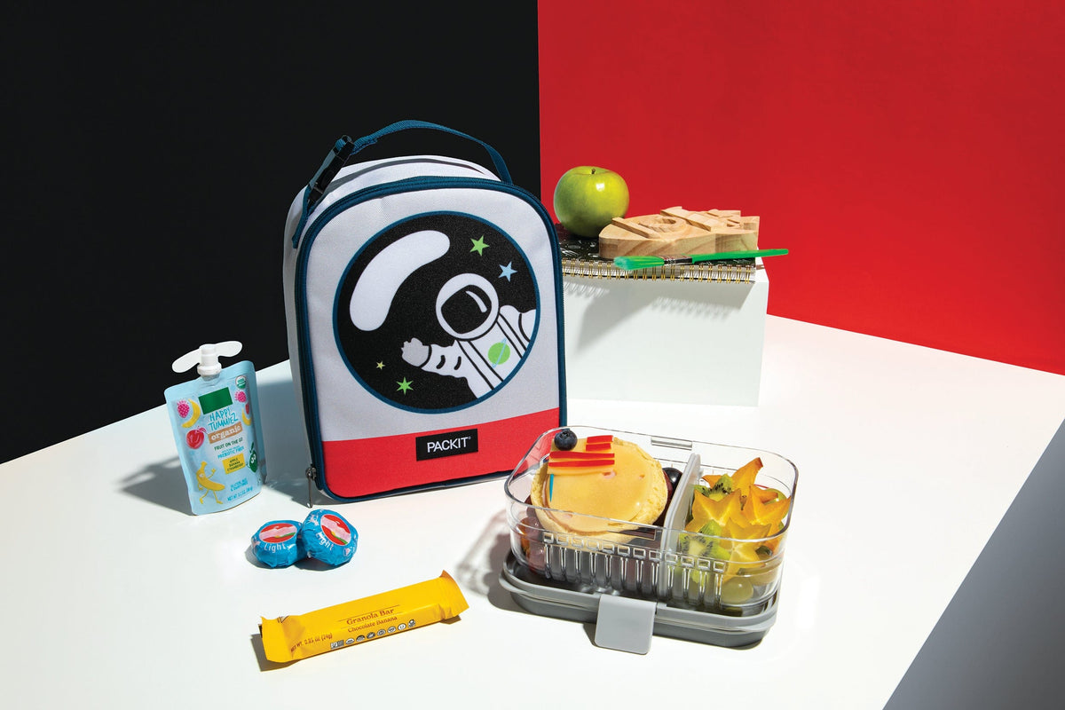 freezable-playtime-lunch-box-z4 freezable-playtime-lunch-box-spaceship-lifestyle-bento-food.jpg