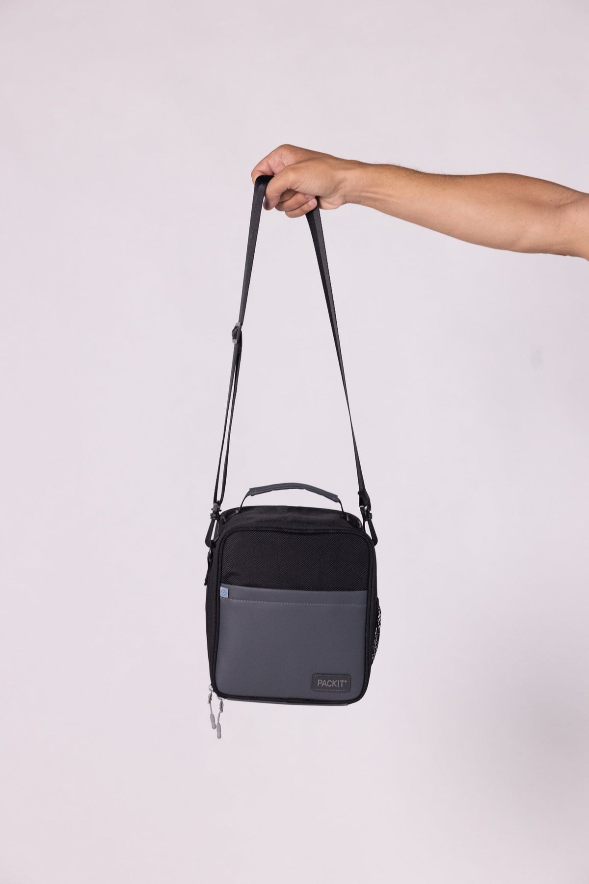 freezable-upright-lunch-box-y2 freezable-upright-lunch-box-black-gray-product-only_edit.jpg