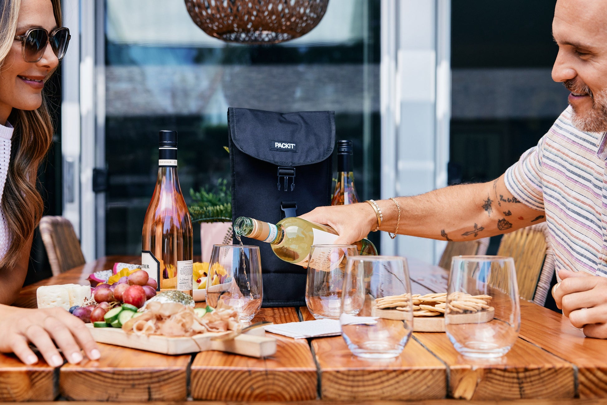 freezable-wine-bag-u1 freezable-wine-bag-black-lifestyle-charcuterie-and-wine.jpg