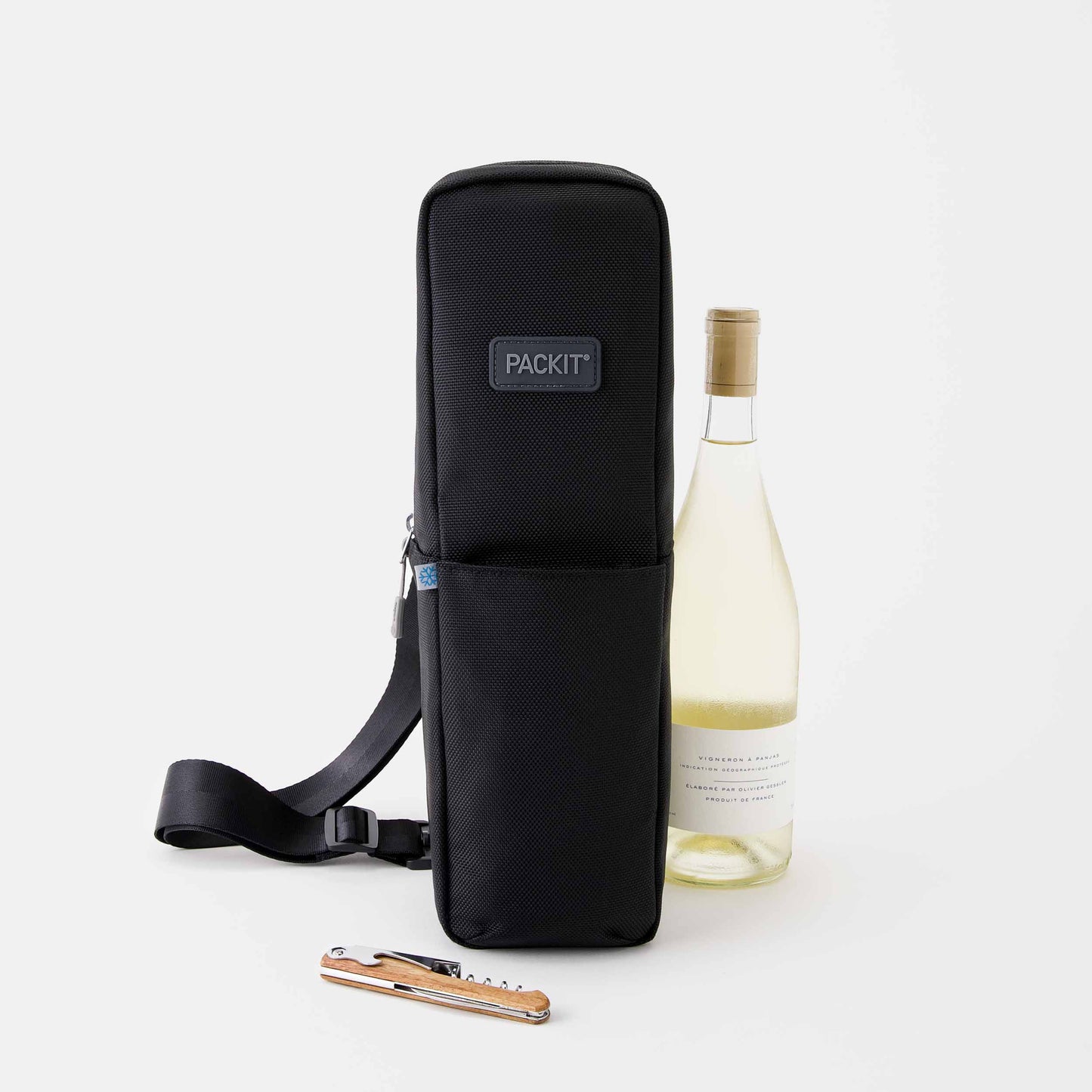 freezable-wine-carrier-k8 freezable-wine-carrier-black-ecofreeze-plus-front-with-wine.jpg