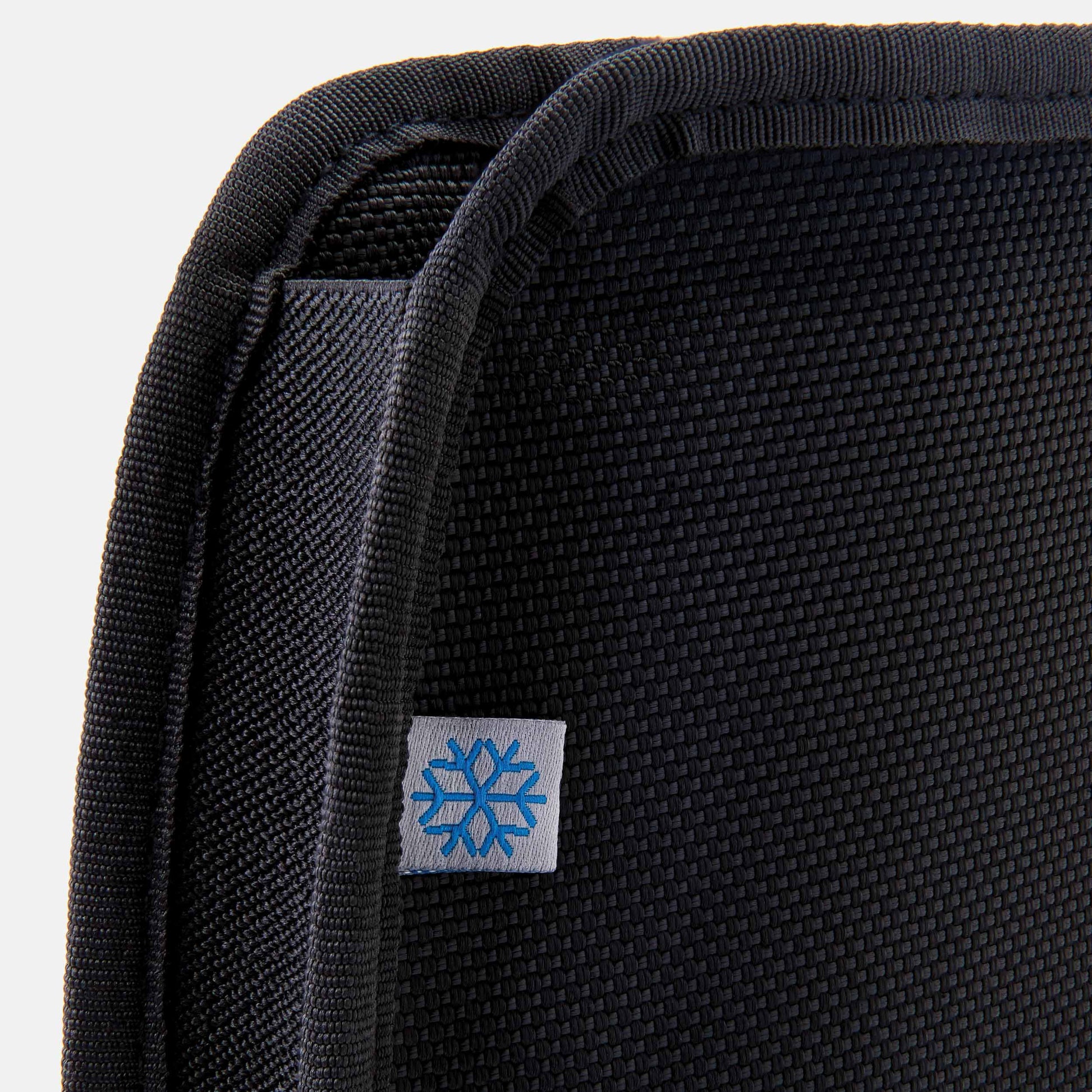 freezable-wine-cooler-n2 freezable-wine-cooler-black-zoom-snowflake-tag.jpg